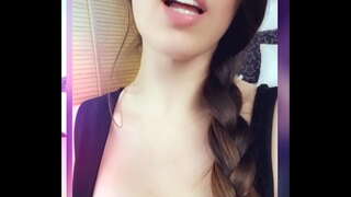 Video мастурбирующих, примеряющих geyim və çılpaq fevral 2020-ci il