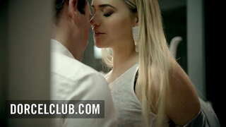 Vášnivý sex s nádhernou ženou Mia Malkova