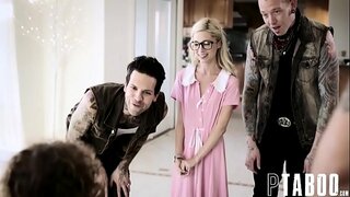 Hot Jomfru babe blondine bliver kneppet første gang