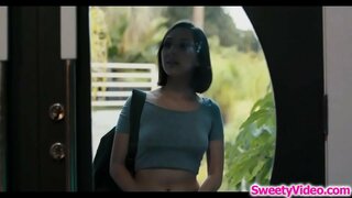 ���မ်ားအင်္ဂ scissoring နှင့်အတူသူမ၏ဆက်ဆံ costumer