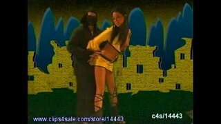 Tanner Mayes en un sexy video juego inmoral kumbat